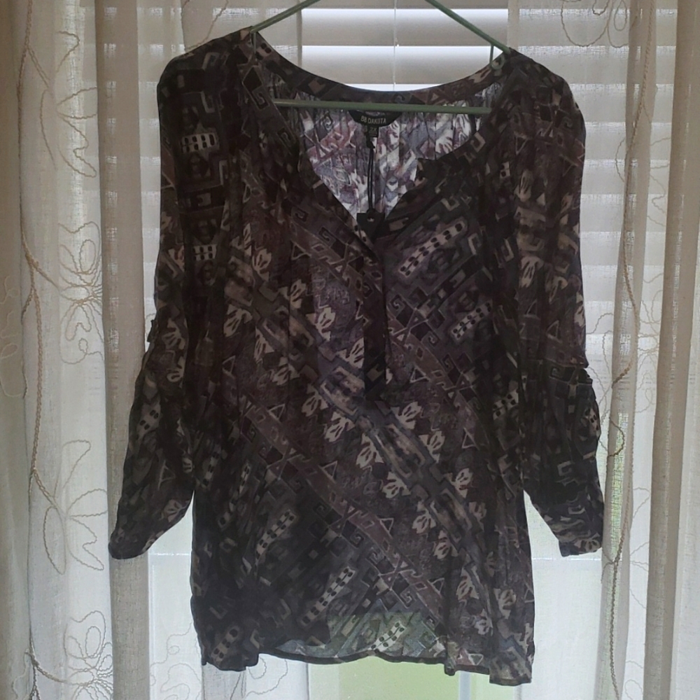 BB Dakota 2x multi color tunic top